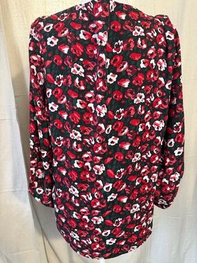 Lauren Ralph Lauren Red Floral Blouse on Green XL PTP 24